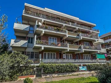 Appartamento di 80 m² con 3 locali a Roma