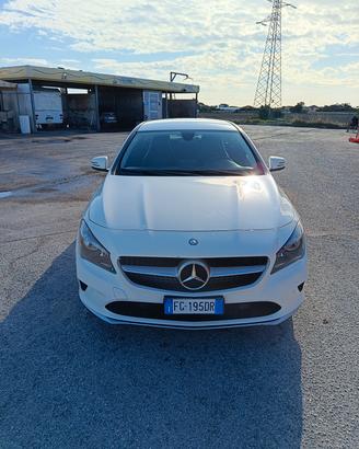 Mercedes CLA SW 1.5 Diesel  Bianca - Neopatentati 