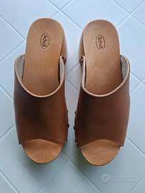 Zoccolo Scholl Pescura 
