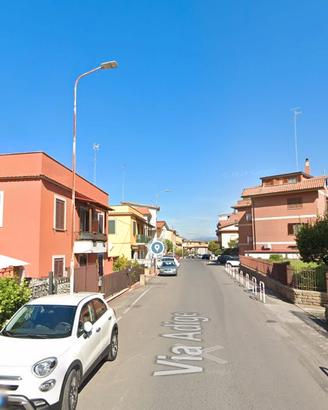 Monterotondo accogliente bilocale arredato
