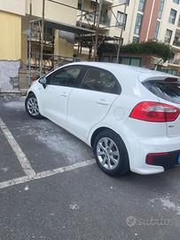 KIA RIO 1200 GAS