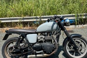 Triumph Bonneville se