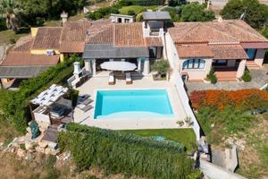 Villa Flora piscina privata