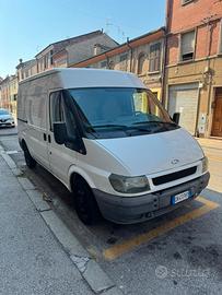 Ford Tranzit