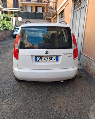  auto skoda roomster 