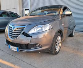 Lancia Ypsilon 1.2 69 CV 5 porte GPL Ecochic Silve