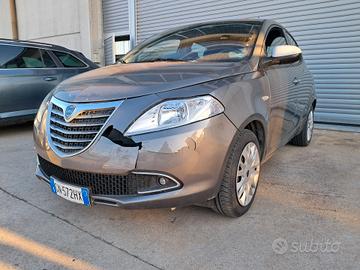 Lancia Ypsilon 1.2 69 CV 5 porte GPL Ecochic Silve