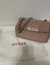 Borsa Guess a spalla
