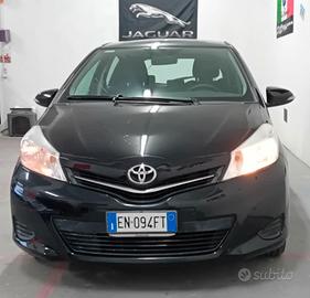 Toyota Yaris 1.0 benzina 5 porte - 2012