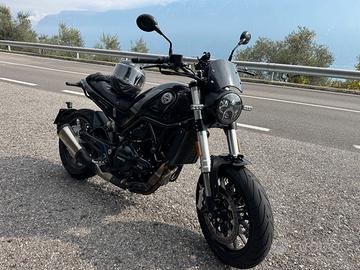 Benelli Leoncino 500 (2022) - 10.900 km - Patente