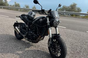 Benelli Leoncino 500 (2022) - 10.900 km - Patente