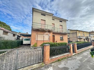 CASA INDIPENDENTE A ASSISI