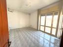 ampio-appartamento-con-balconi-e-soffitta