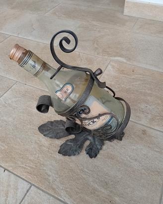 portabottiglia in ferro battuto