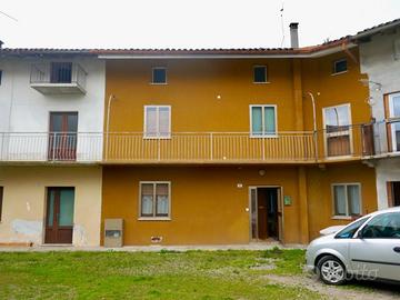 CASA A SCHIERA - pronta e con giardino privato!