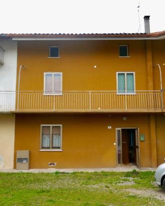 CASA A SCHIERA - pronta e con giardino privato!