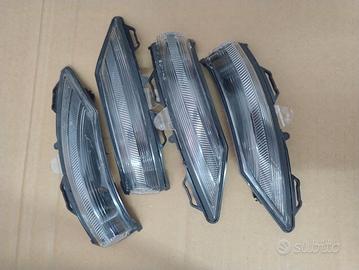 frecce laterali specchietti Ford Fiesta MK8 / Puma