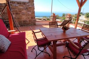 Ampio appartamento vista mare