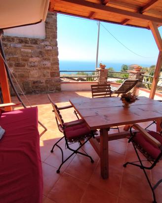 Ampio appartamento vista mare