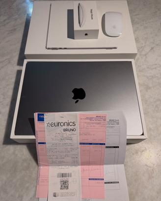 MacBook Air M2  256gb + Magic Mouse