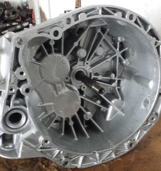 Cambio revisionato renault trafic 1.9 6 marce