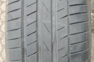 4 pneumatici estivi usati Petlas 235/60 R18