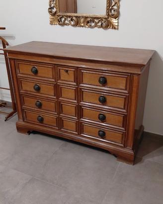 Comò cassettiera in legno in stile classico