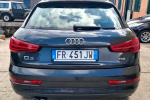 Audi Q3 2.0 TDI 120 CV Business