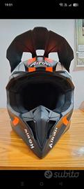  casco motocross  mai usato