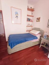 Camera completa in vimini verde intrecciato