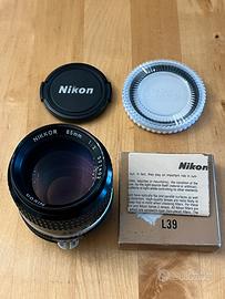 Nikon nikkor 85mm f/2 Ai-s