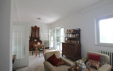 PIANO TERRA CON GIARDINO, CANTINA E SOFFITTA