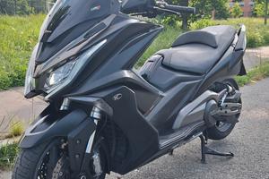 Kymco Ak550 maxi scooter
