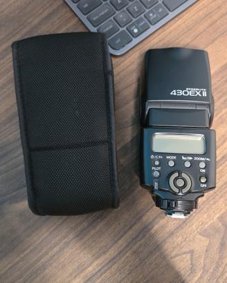 Canon Speedlite 430EX II – flash a slitta