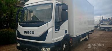 Iveco eurocargo 75 e 21 cassa e pedana motore nuov