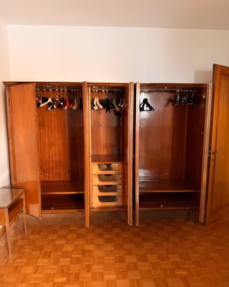 Set completo camera da letto in legno con armadio