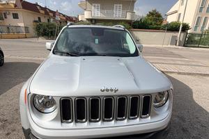 Impeccabile jeep renegade