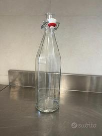 Bottiglia in vetro con tappo ermetico