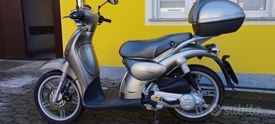 Aprilia Scarabeo 100cc 4t