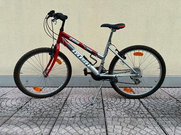 Bicicletta Rush 2400
