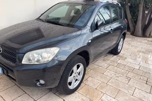 Toyota RAV 4 RAV4 2.2 d-4d Sol 136cv
