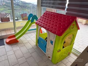 scivolo e casetta per bambini