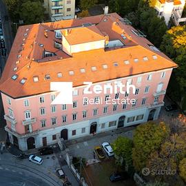Appartamento in residenza storica a trieste centro