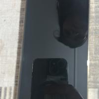 Iphone 13. Pro gold