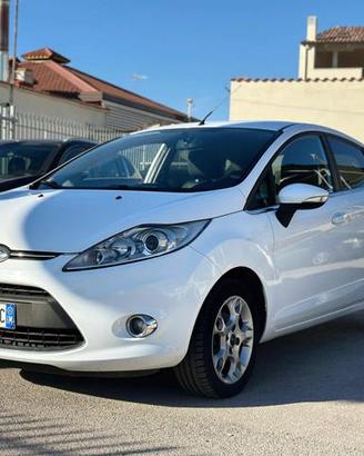 FORD Fiesta 1.6 TDCi 95 CV 5p. Titanium NUOVA!