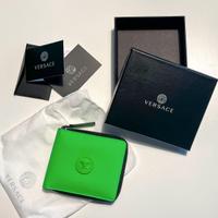 Portafoglio compatto Versace in pelle Medusa verde