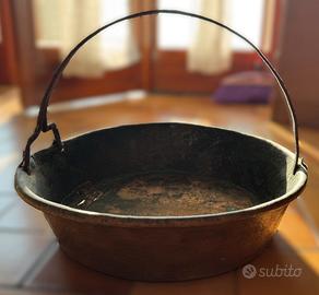 Pentola in rame antico