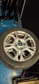 Cerchi  gomme  Ford Fiesta 195/50 R15 82V