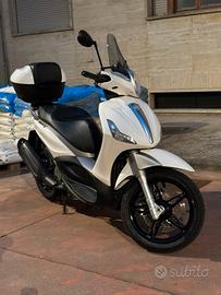 Piaggio Beverly 350 ST