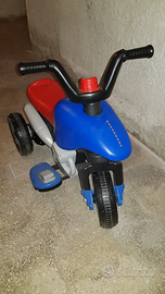 Motorino elettrico giocattolo